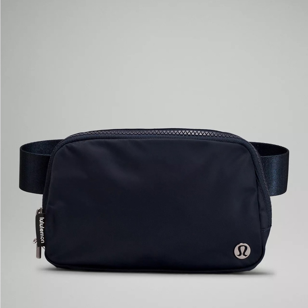 LULULEMON Everywhere Belt Bag 1L